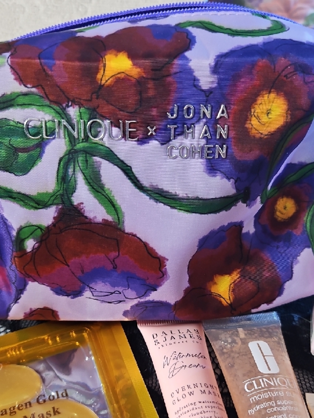 Floral Cosmetic Bag + Assorted Beauty Hydration Lot - Picture 6 of 6